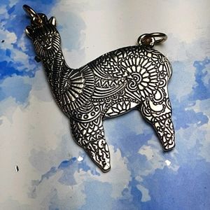 Detailed Llama Charm